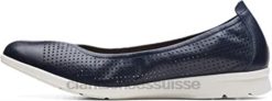 Ballerines Jenette Ease en cuir bleu marine pour femme Clarks femmes N6R8B1396 Clarks