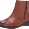 Bottines Ashland Vista pour femmes en cuir marron clair Clarks femmes N6R8B1958 Clarks cuir beige