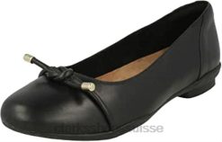 Clarks Neenah Poppy Escarpins Larges Femme Noir femmes N6R8B994 Clarks noir
