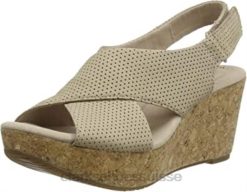 sandales à bride arrière annadel parker pour femme clarks daim beige sable daim sable femmes N6R8B1709 Clarks daim beige sable